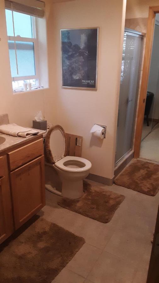 Winterfell Inn - No Xtra Fees, Dogs Ok, King & Queen Suites Арнолд Экстерьер фото